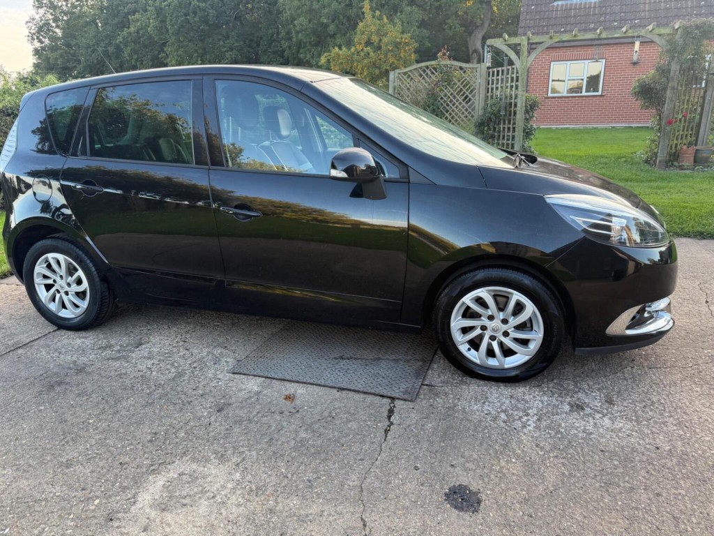 RENAULT SCENIC