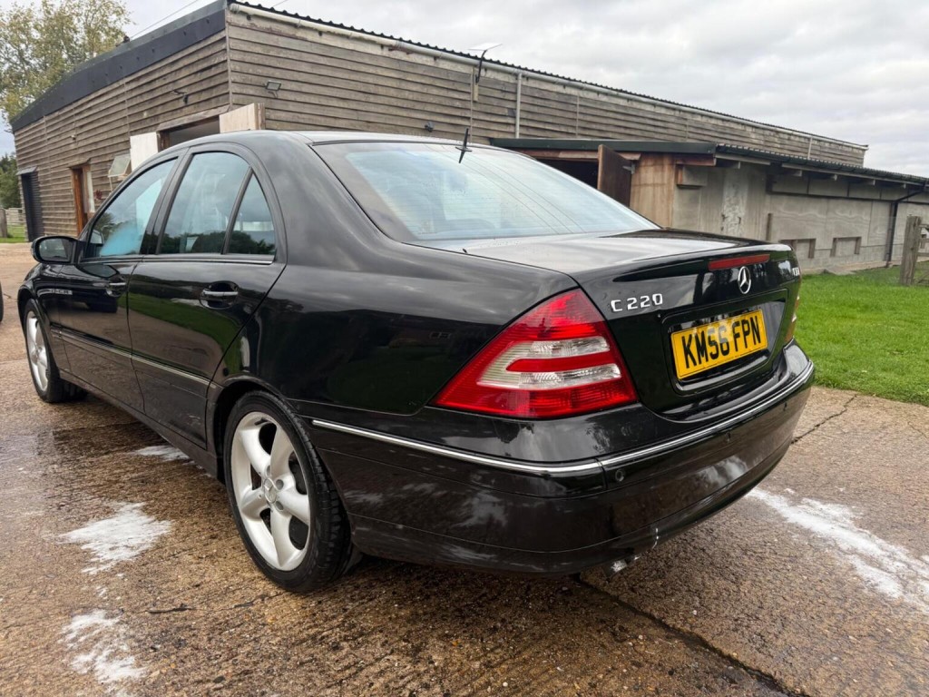 MERCEDES-BENZ C CLASS