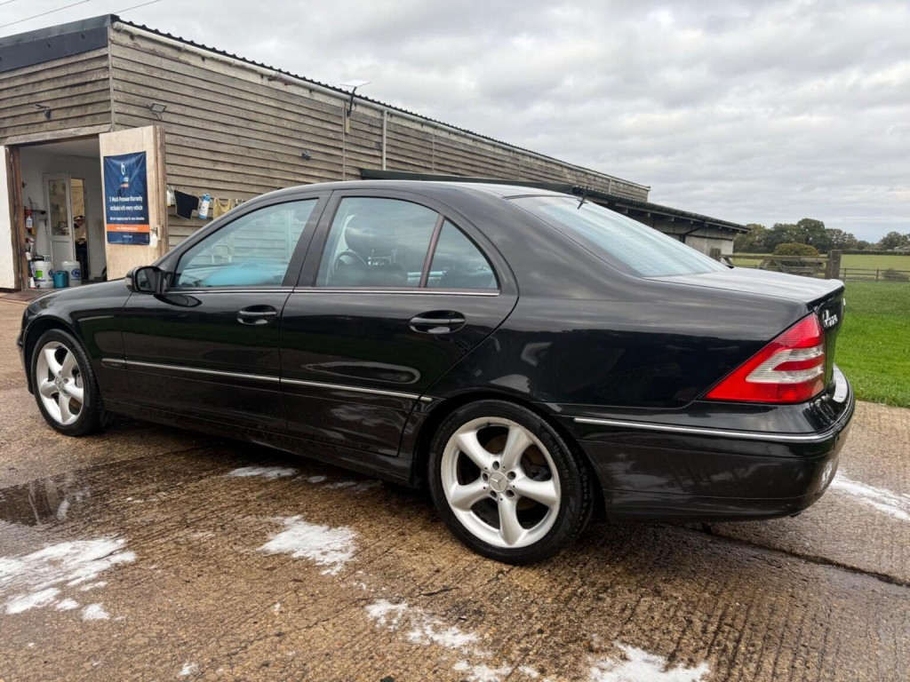 MERCEDES-BENZ C CLASS