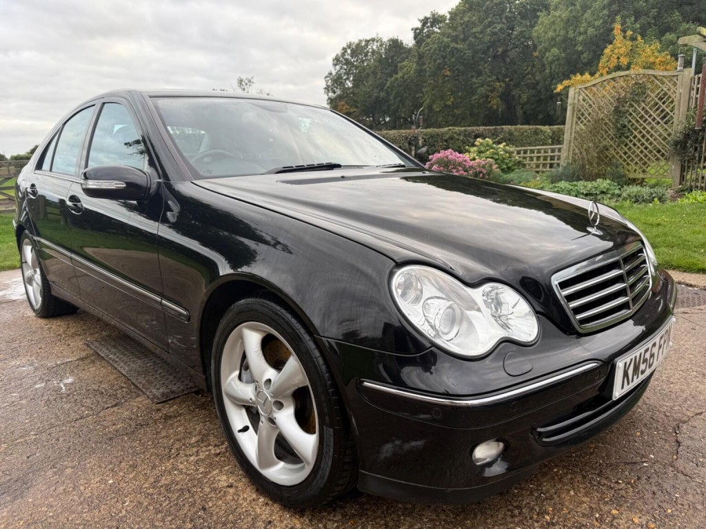 View MERCEDES-BENZ C CLASS 2.1 C220 CDI Avantgarde SE 4dr