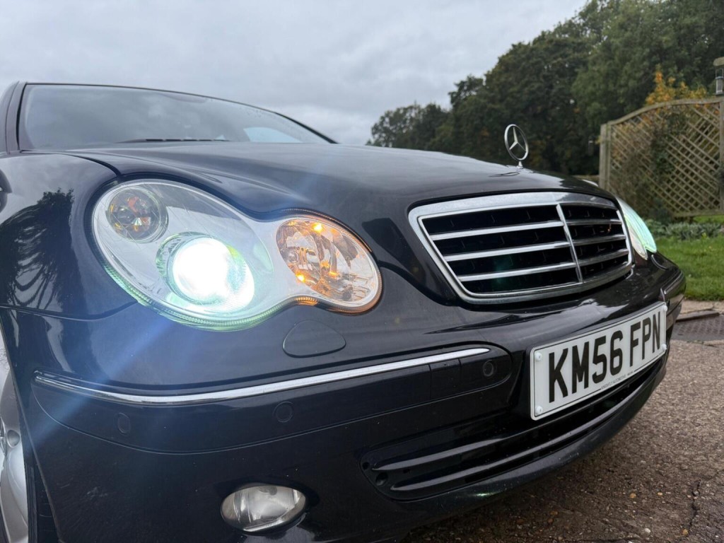 MERCEDES-BENZ C CLASS