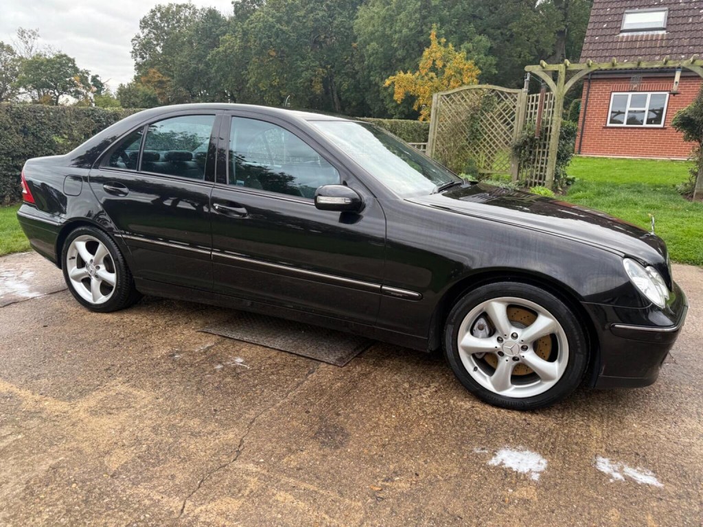 MERCEDES-BENZ C CLASS