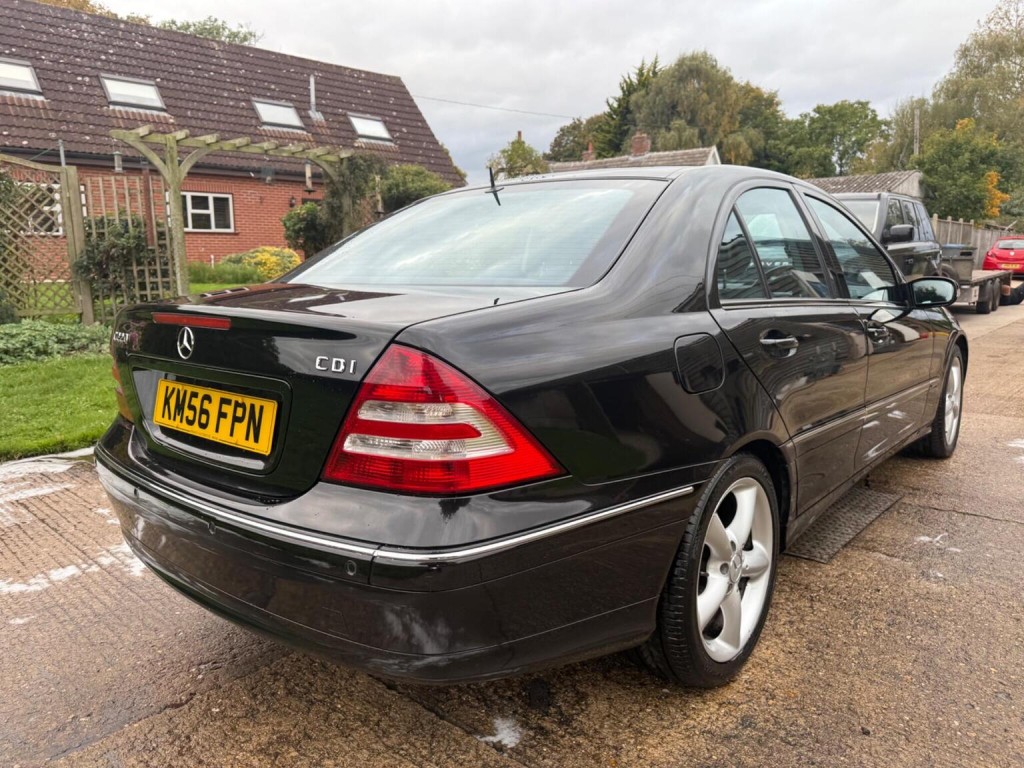 MERCEDES-BENZ C CLASS