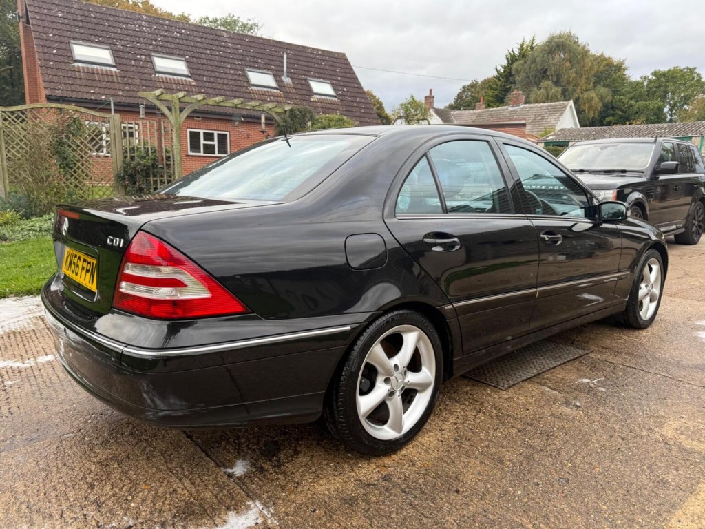 MERCEDES-BENZ C CLASS