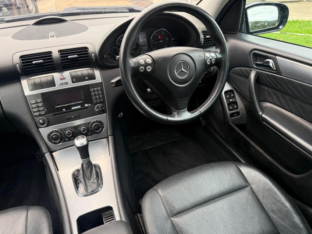 MERCEDES-BENZ C CLASS