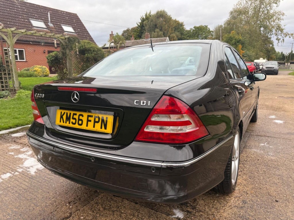 MERCEDES-BENZ C CLASS