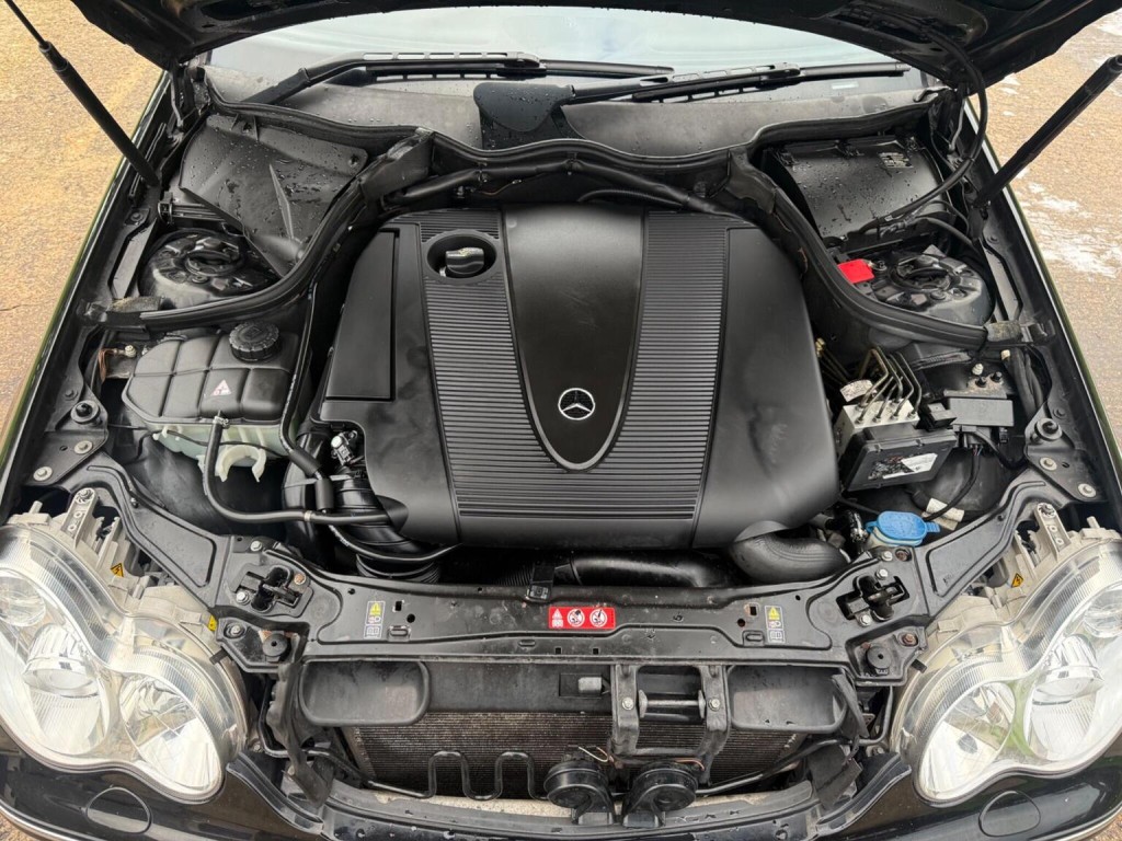 MERCEDES-BENZ C CLASS