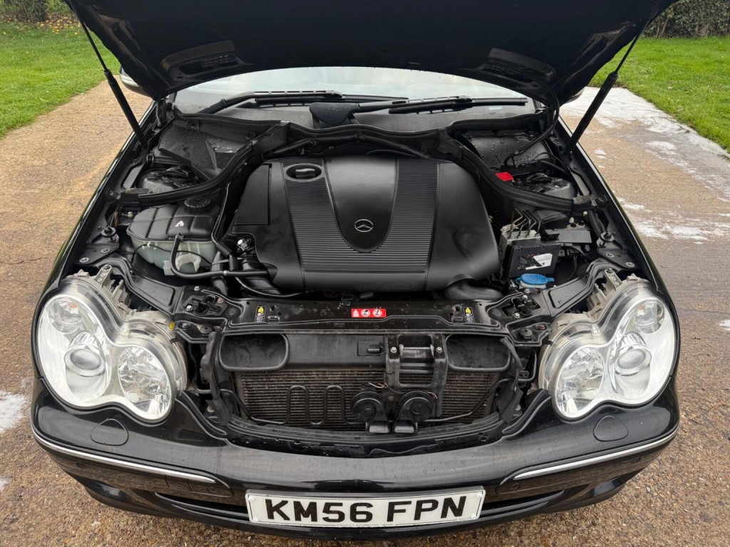 MERCEDES-BENZ C CLASS