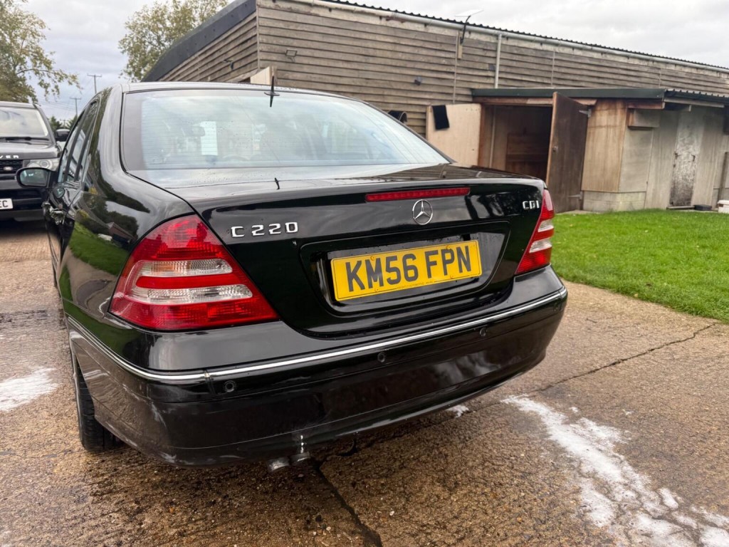 MERCEDES-BENZ C CLASS