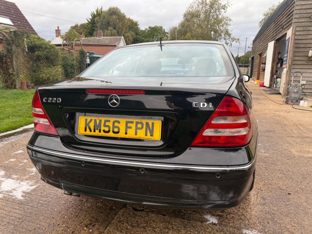 MERCEDES-BENZ C CLASS