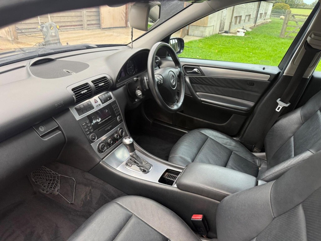 MERCEDES-BENZ C CLASS