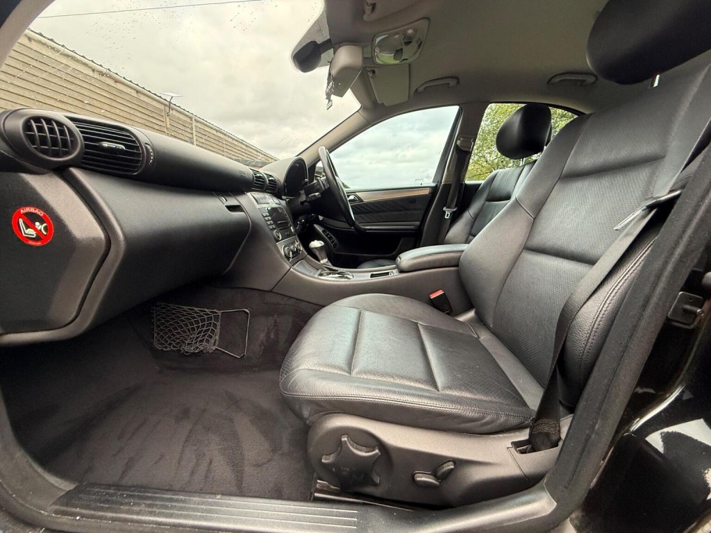 MERCEDES-BENZ C CLASS