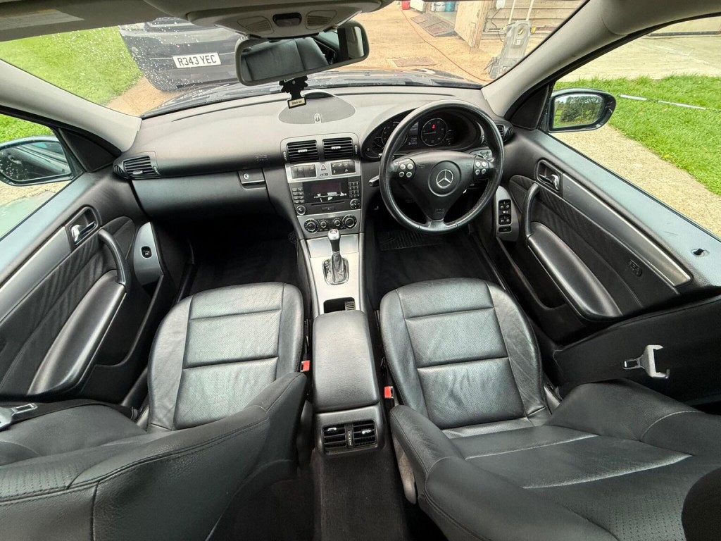 MERCEDES-BENZ C CLASS