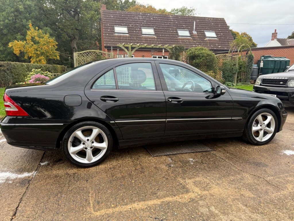 MERCEDES-BENZ C CLASS