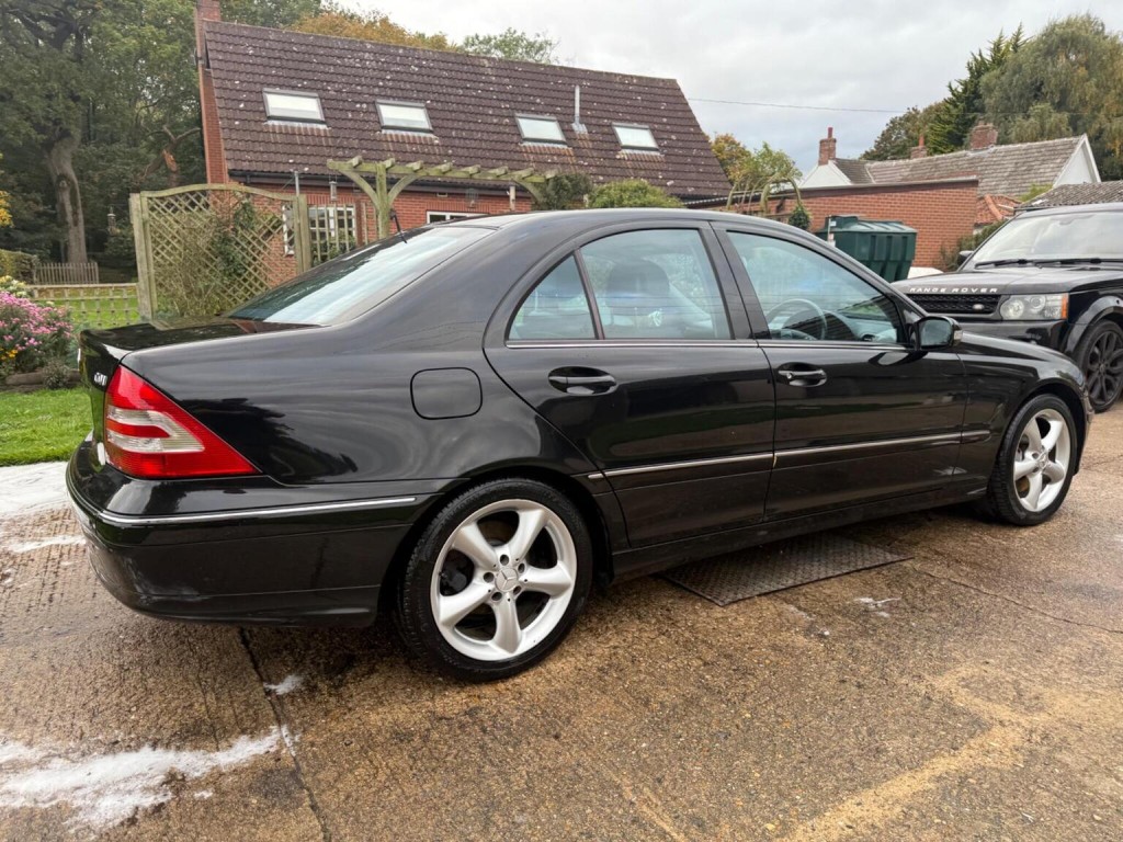 MERCEDES-BENZ C CLASS