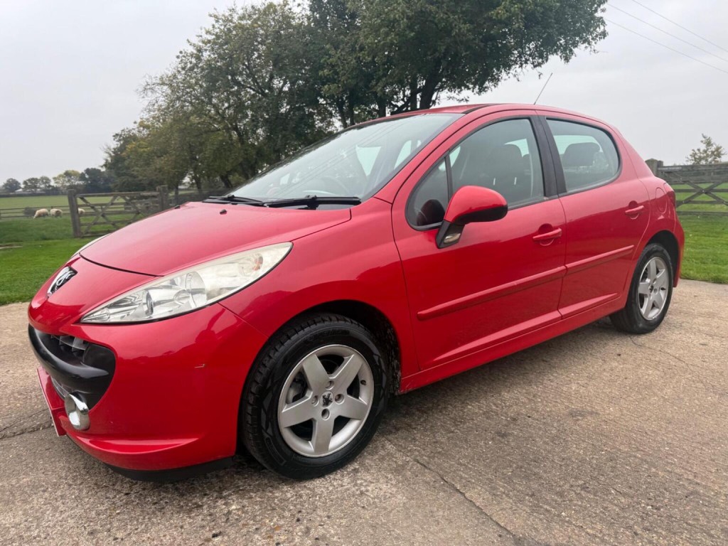 PEUGEOT 207