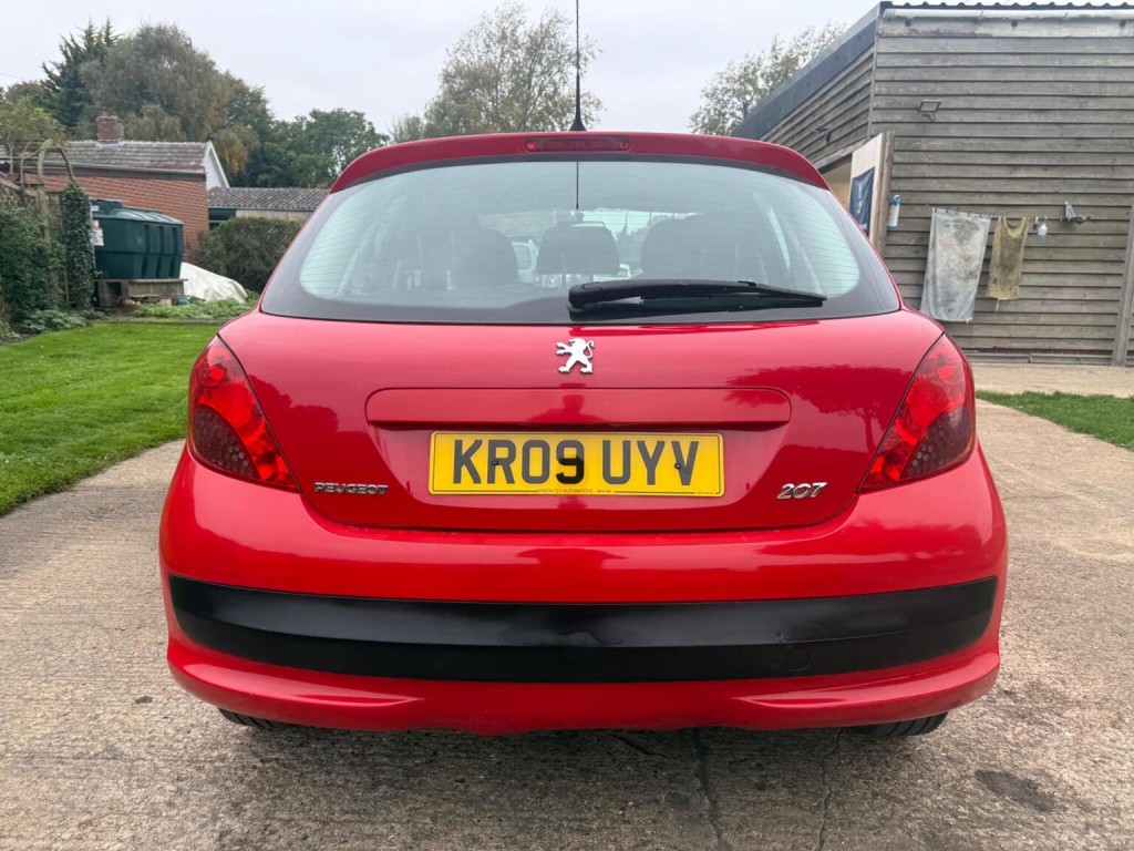 PEUGEOT 207