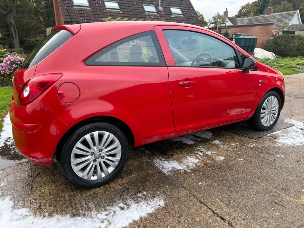 VAUXHALL CORSA