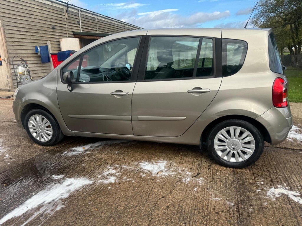 RENAULT GRAND MODUS