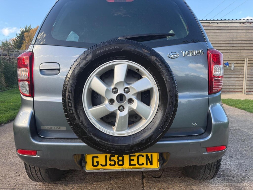 DAIHATSU TERIOS