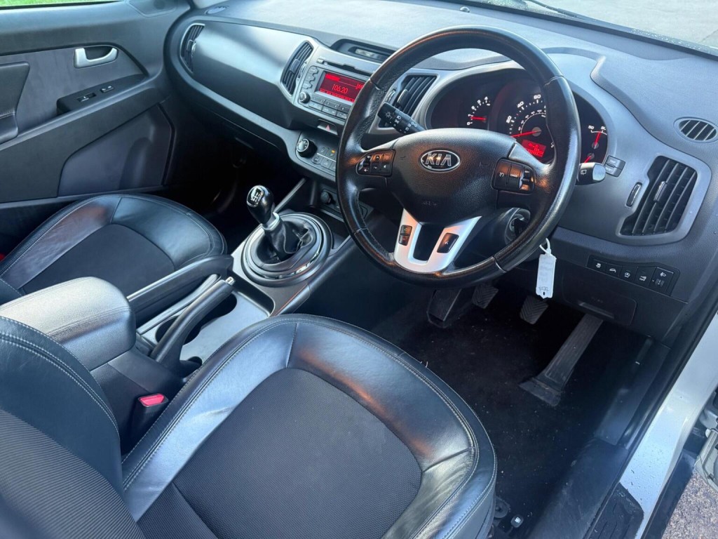 KIA SPORTAGE