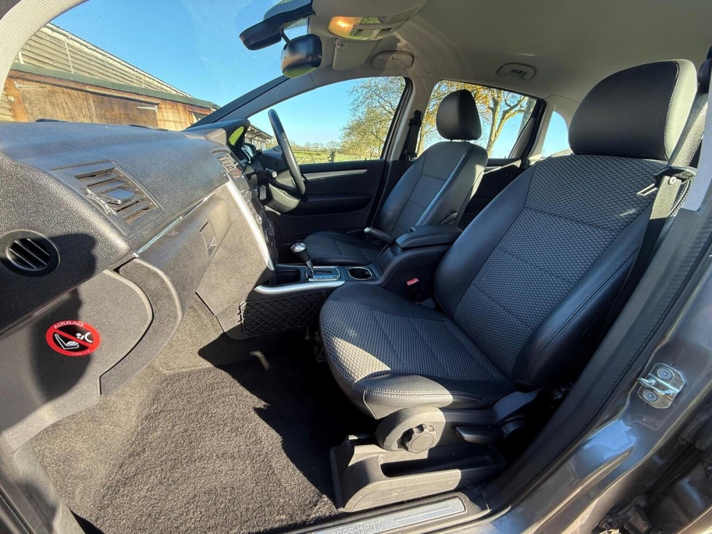 MERCEDES-BENZ B CLASS