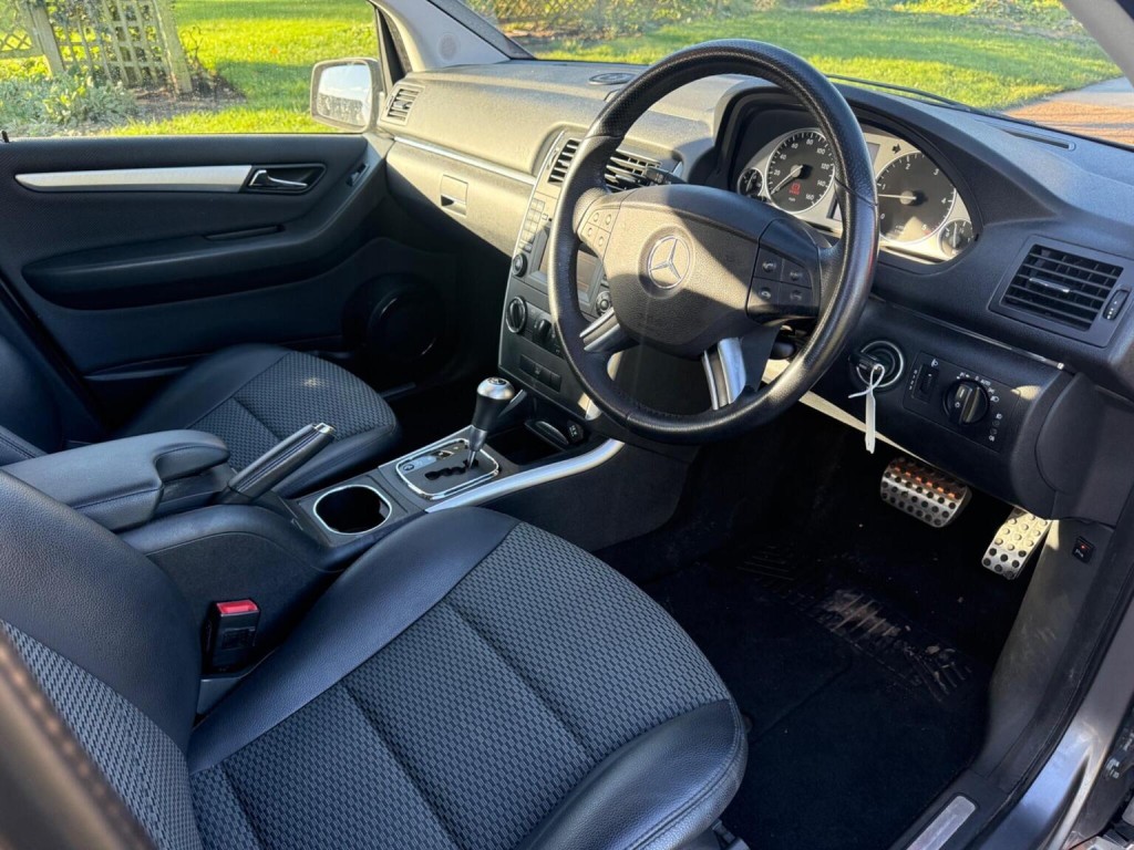 MERCEDES-BENZ B CLASS