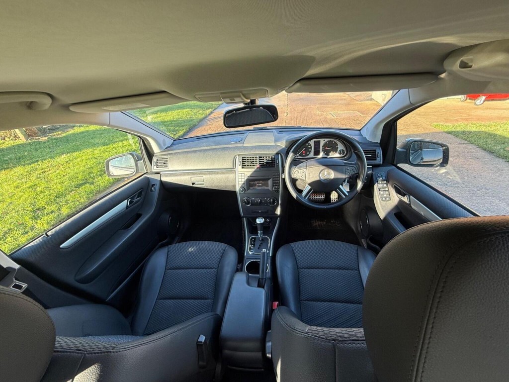 MERCEDES-BENZ B CLASS