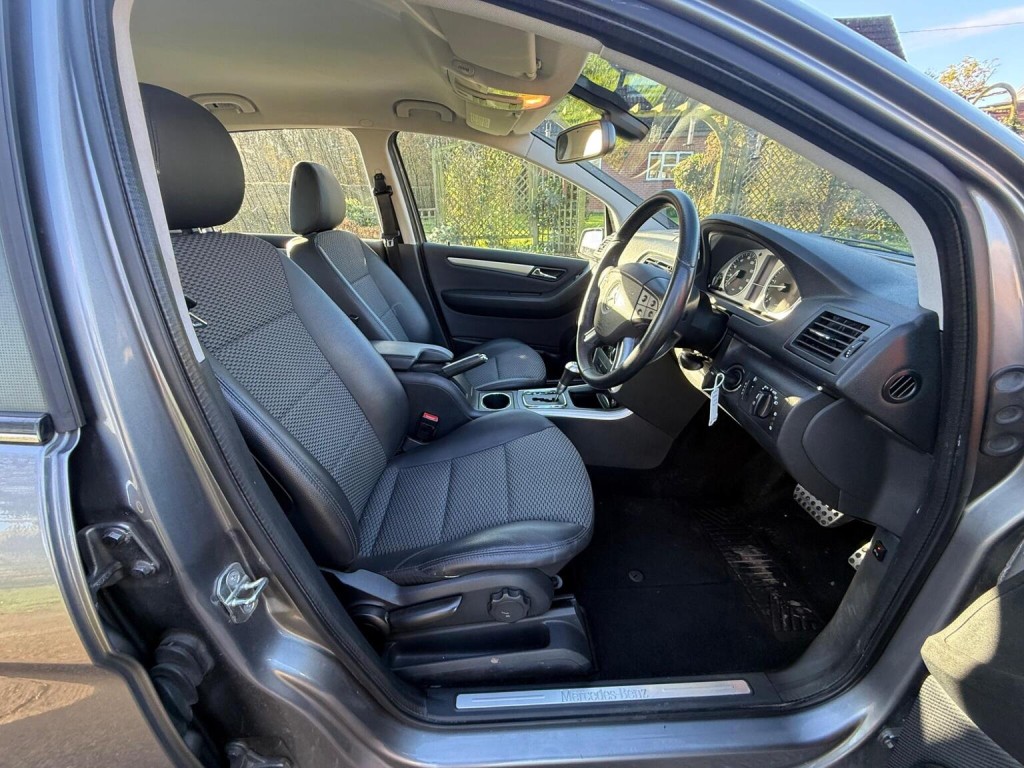 MERCEDES-BENZ B CLASS