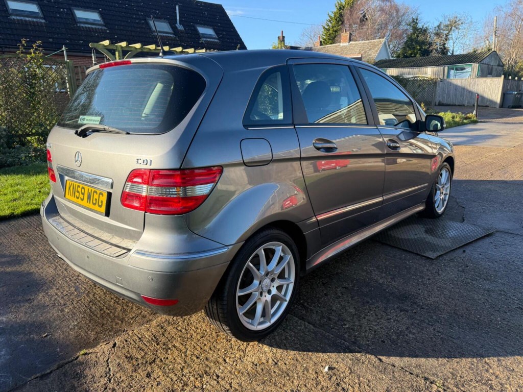 MERCEDES-BENZ B CLASS