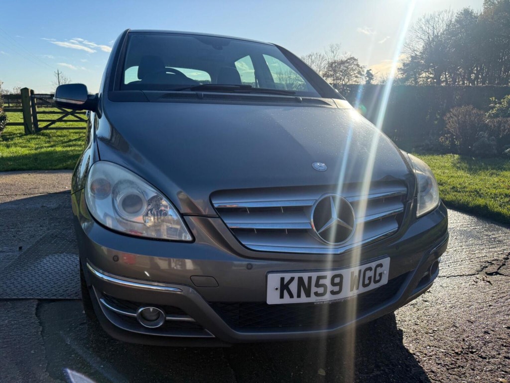 View MERCEDES-BENZ B CLASS 2.0 B180 CDI Sport CVT 5dr