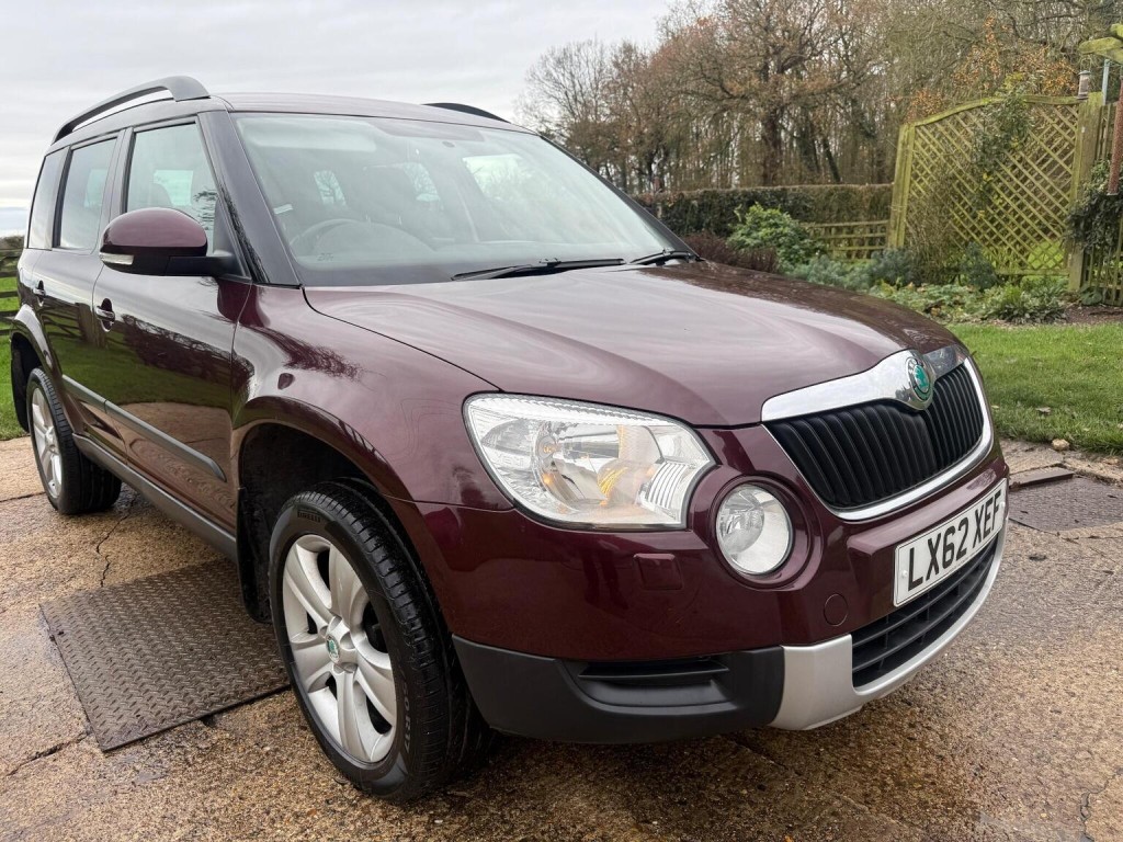 View SKODA YETI 2.0 TDI SE Plus 4WD Euro 5 5dr