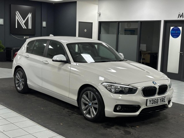 BMW 1 SERIES