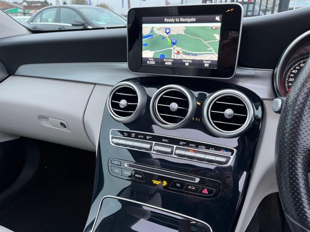 MERCEDES-BENZ C CLASS