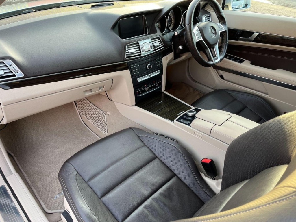 MERCEDES-BENZ E CLASS