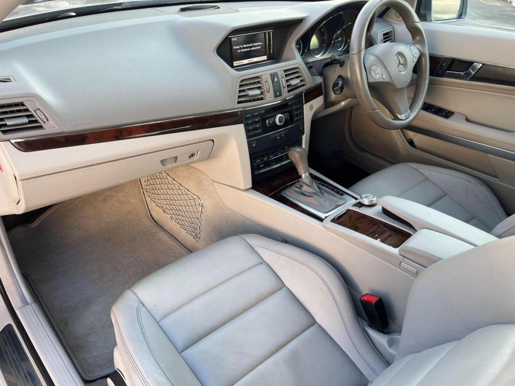 MERCEDES-BENZ E CLASS