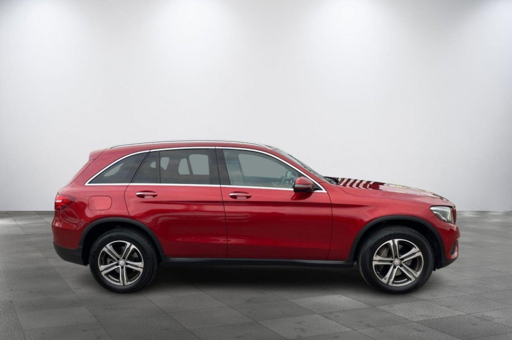 MERCEDES-BENZ GLC