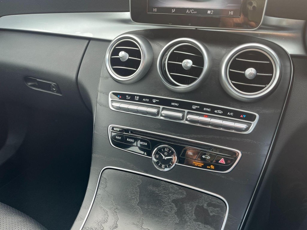 MERCEDES-BENZ C CLASS