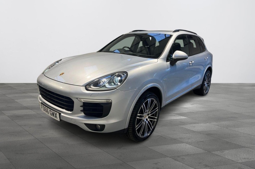PORSCHE CAYENNE