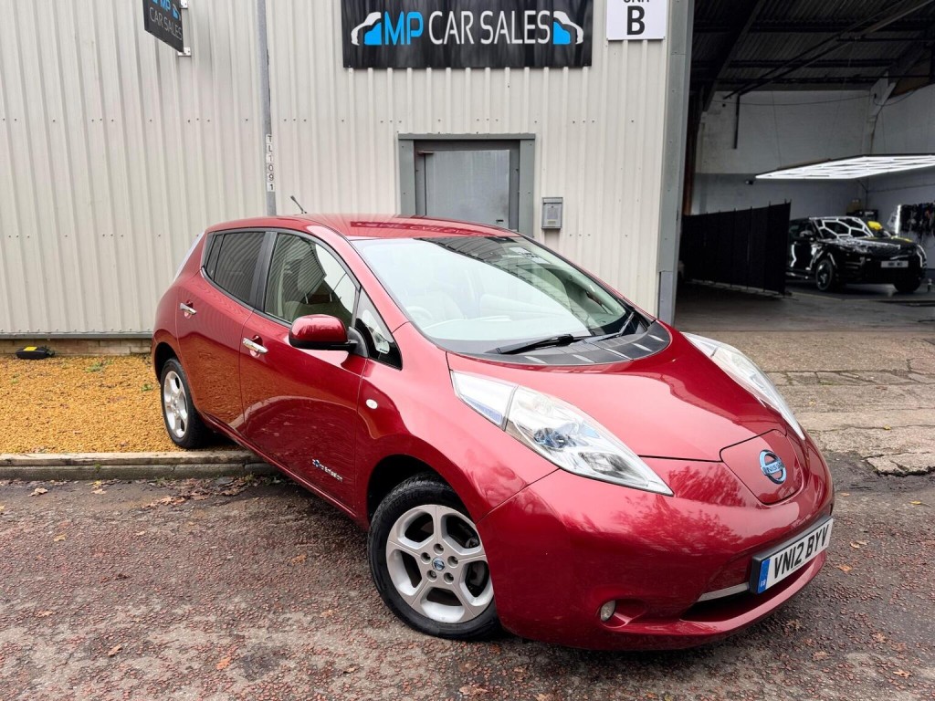 NISSAN LEAF