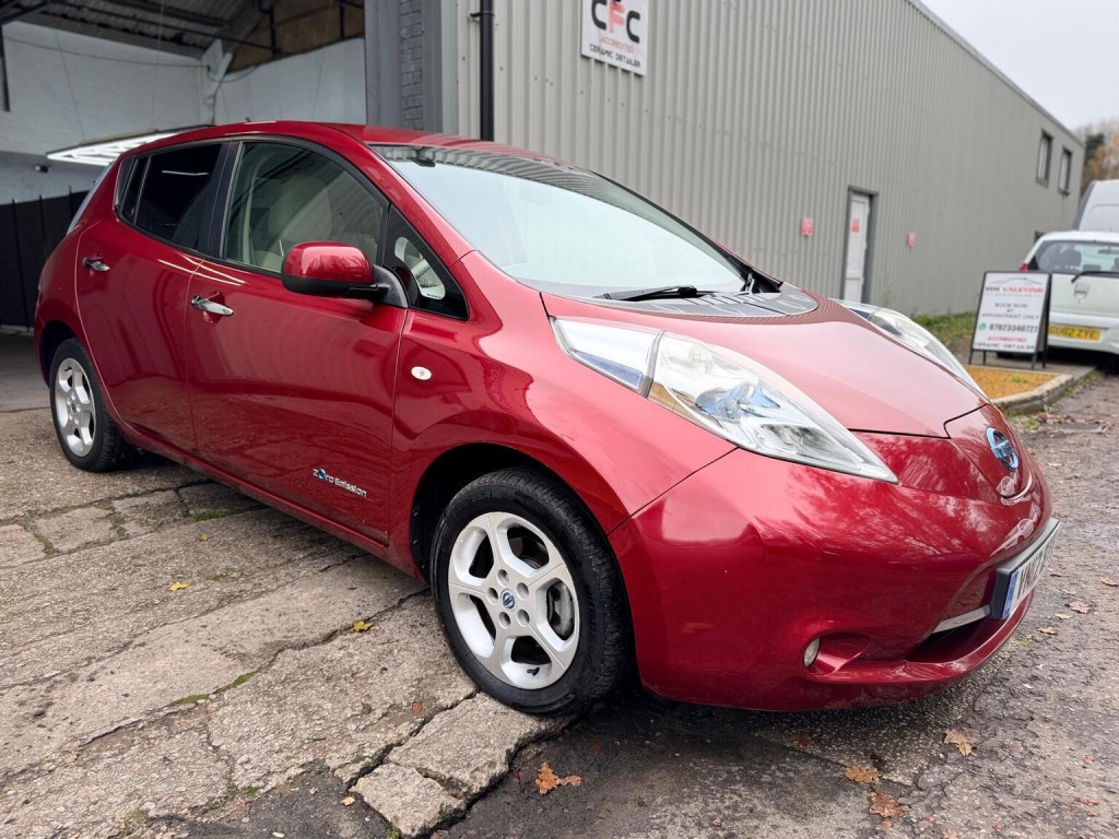 NISSAN LEAF