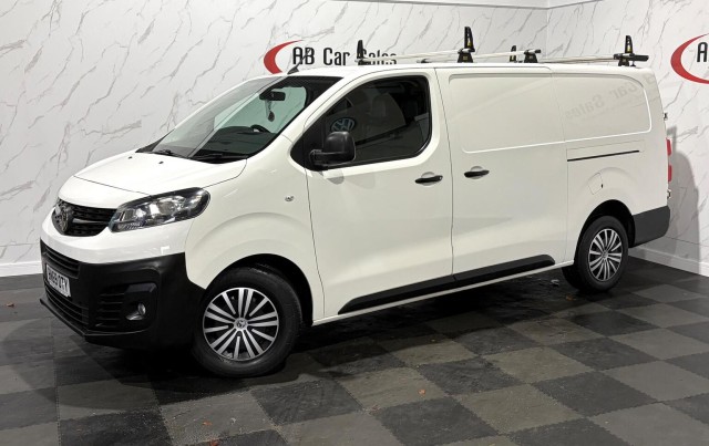 VAUXHALL VIVARO