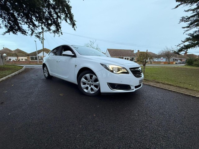 VAUXHALL INSIGNIA