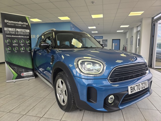 MINI COUNTRYMAN