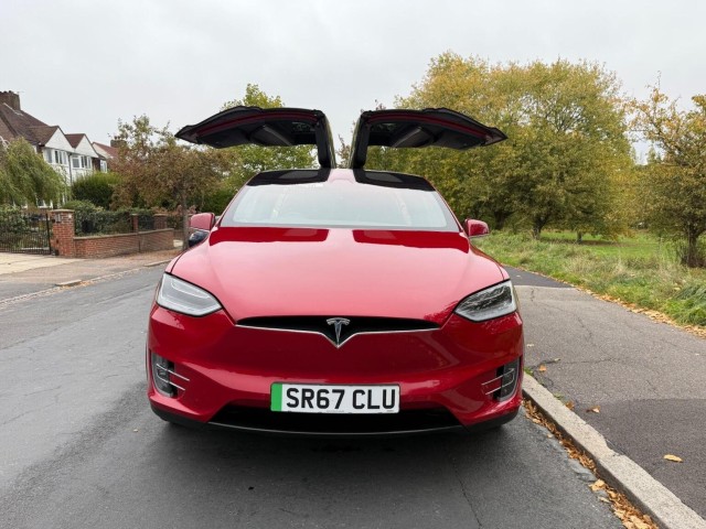 TESLA MODEL X