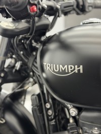 TRIUMPH Bobber
