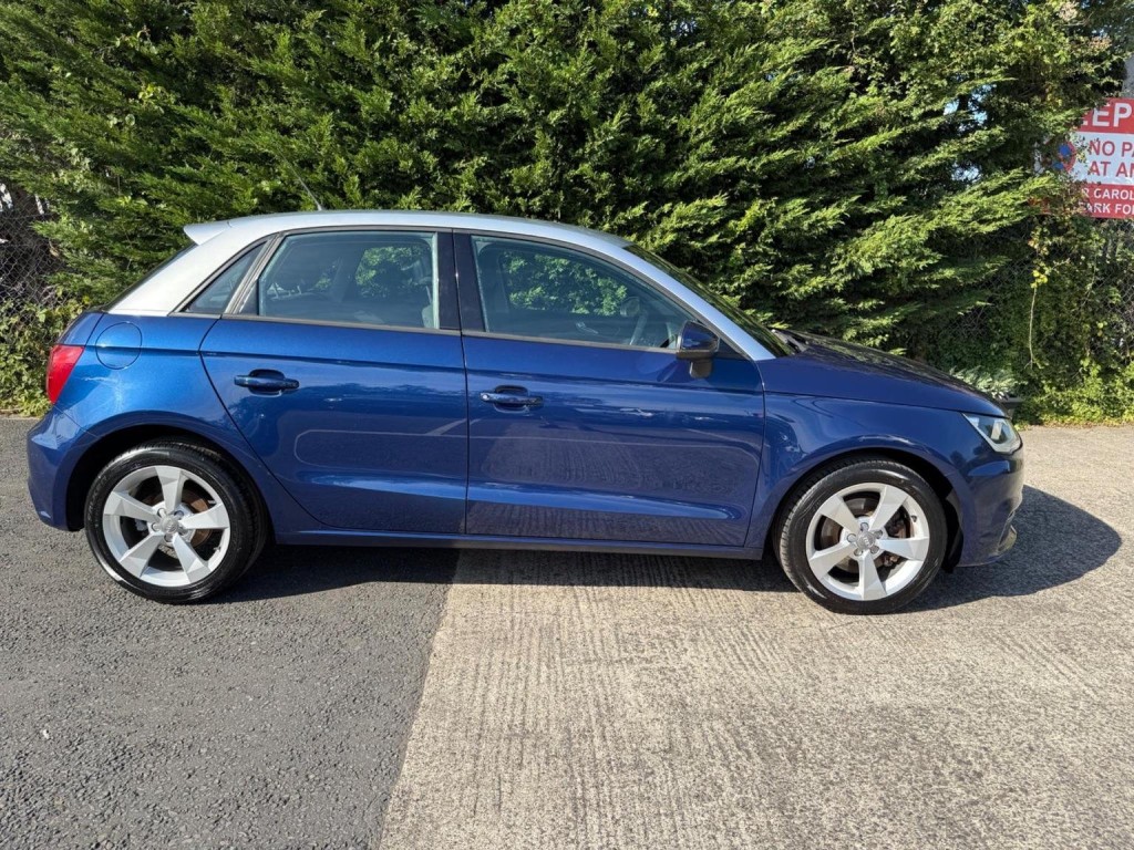 AUDI A1