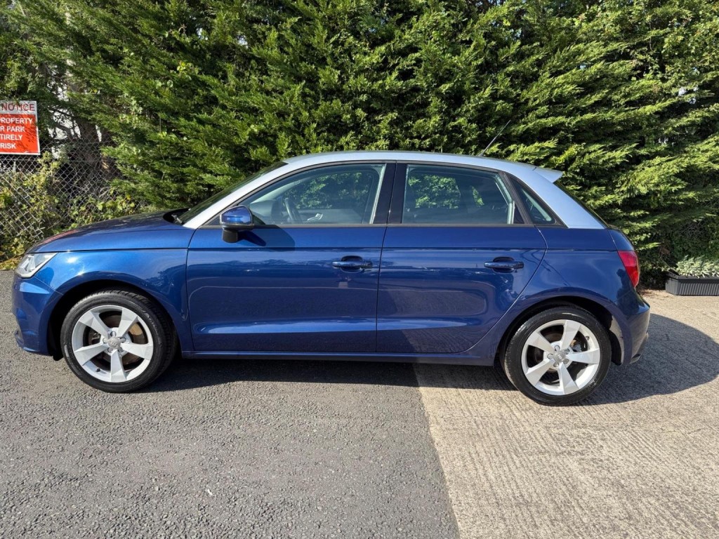 AUDI A1