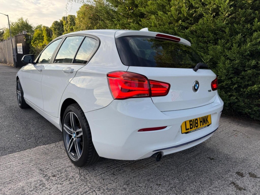 BMW 1 SERIES