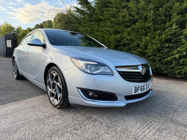 VAUXHALL INSIGNIA